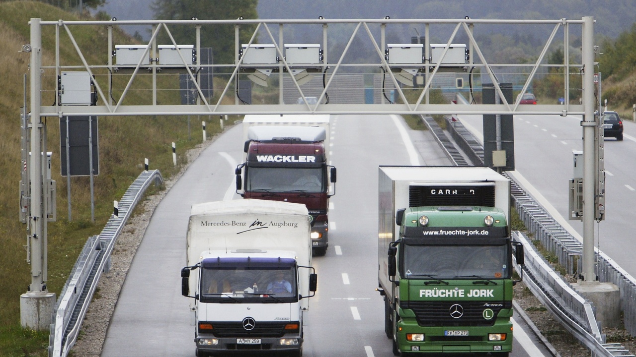 ЕС одобри новите правила за намаляване на вредните емисии на камионите