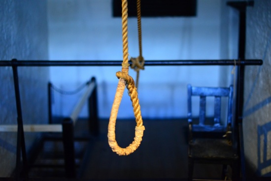 "За" или "против" смъртното наказaние сте?