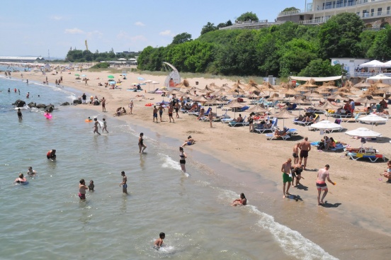 Защо има отлив на туристи по Черноморието ни?