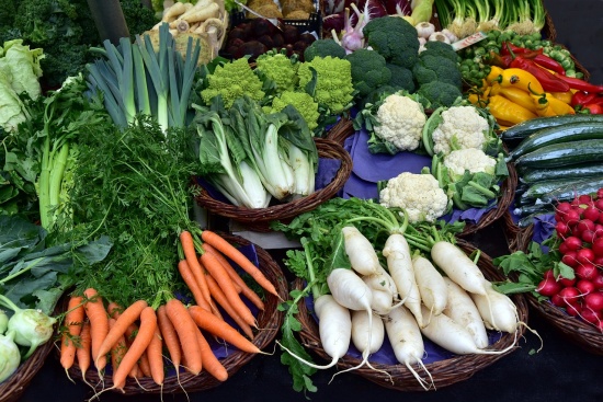 Одобрявате ли идеята за обратно начисляване на ДДС за плодовете и зеленчуците у нас?