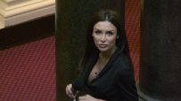Моника Валериева внесе смут в парламента