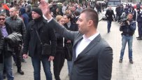 Бареков се появи пред президентството