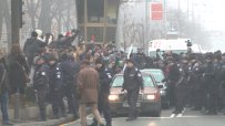 Полицията осуети блокади на движението