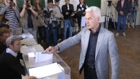 Сидеров: Гласувах за това българите да не бъдат прецаквани в ЕС