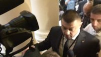 Бареков нахлу на консултациите в парламента