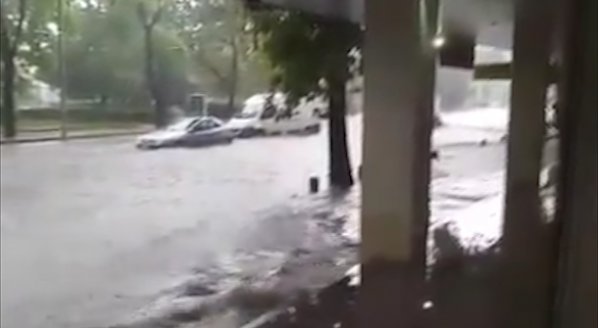 Порой в Бургас наводни гарата