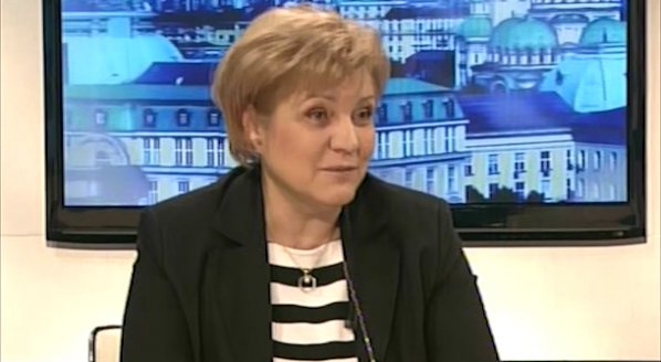 Менда Стоянова: Приказките за предсрочни избори са безотговорни