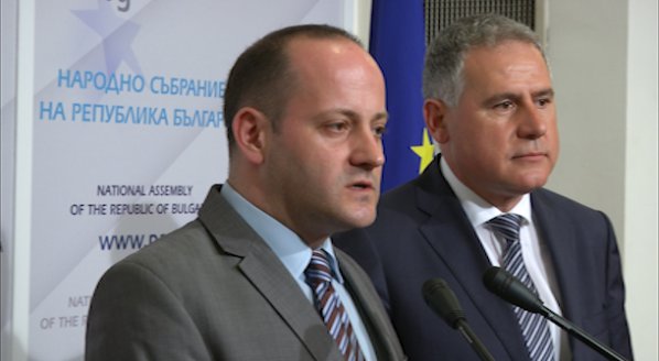 Реформаторите: Слагаме на диета всички политически партии в България