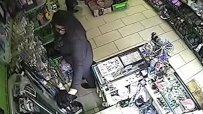 Отново разпространиха видео на крадли в магазин