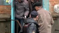 Убиха петима младежи в Русия заради откраднат телефон