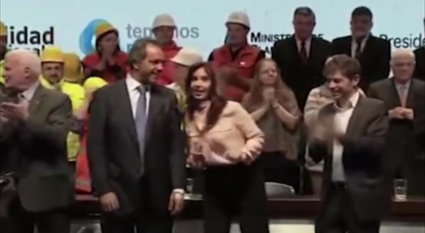 Танц на аржентинския президент Кристина Кирхнер стана хит