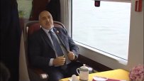 Борисов се вози на влак стрела в Китай