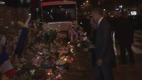 Обама и Оланд почетоха паметта на жертвите на атентатите в Париж