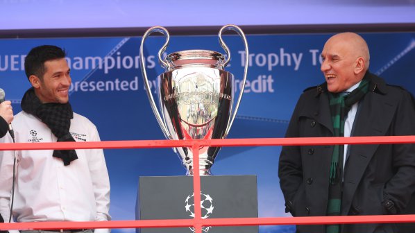 УниКредит посрещна Купата на UEFA Champions League в България