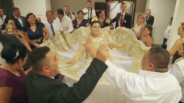 Вижте как се женят циганите по света