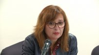 Зорница Русинова обеща облекчени процедури по осиновяването