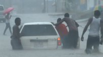 Арестуваха мародери в ударената от урагана "Матю" Ямайка