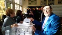 Митьо Пищова даде вота си за президентския пост и за референдума