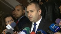Румен Радев: Борисов да озапти беквокалите си в парламента