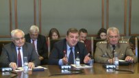 Депутатите "пожалиха" от блиц контрол рожденика Каракачанов