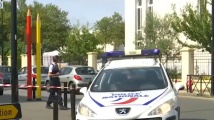 Атака с нож край Париж. Има убити