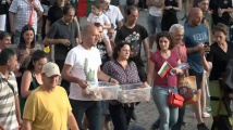 18-и ден на протести в София, свински уши летяха към Министерски съвет