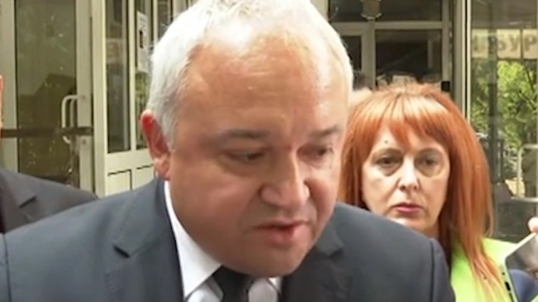 Демерджиев поиска оставката на висш служител заради смъртта на двамата полицаи